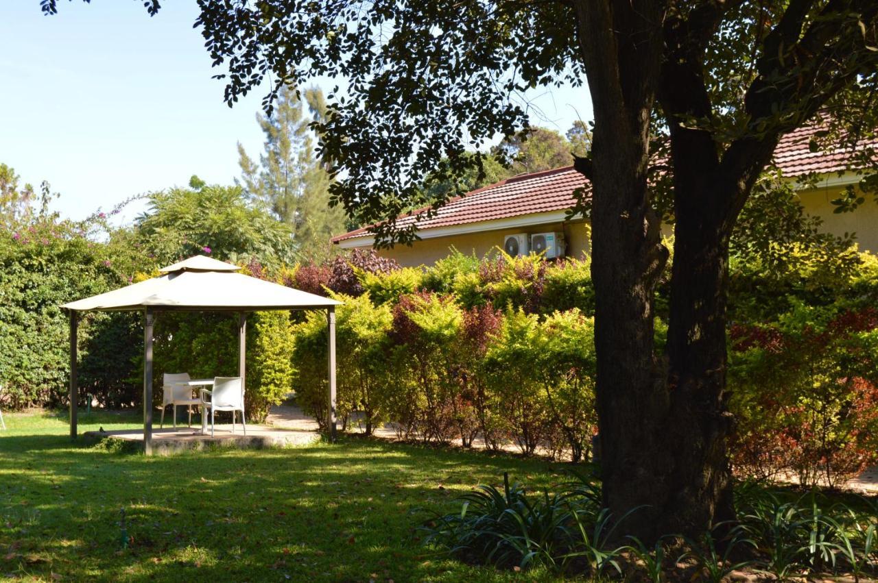 Bougainvilla Guesthouse&Restaurant Lubumbashi Extérieur photo