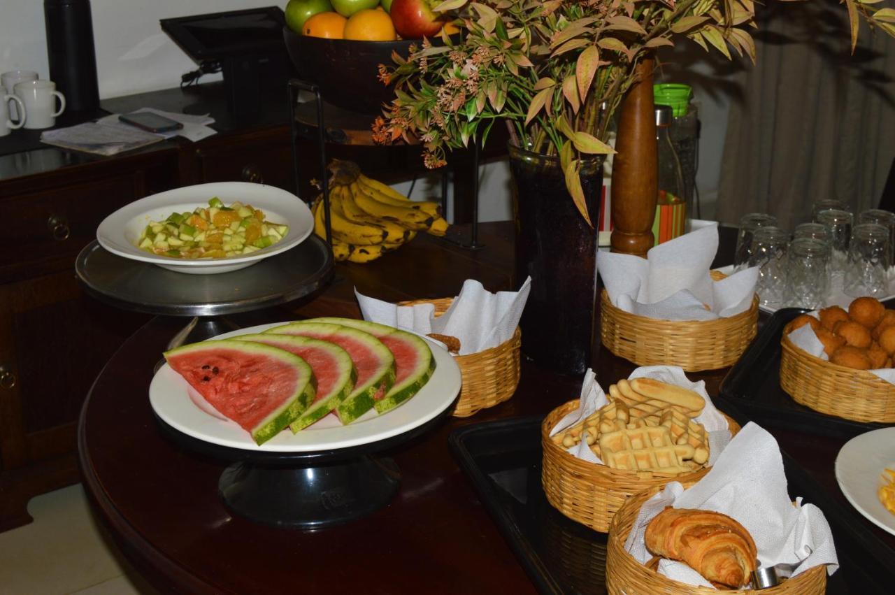 Bougainvilla Guesthouse&Restaurant Lubumbashi Extérieur photo