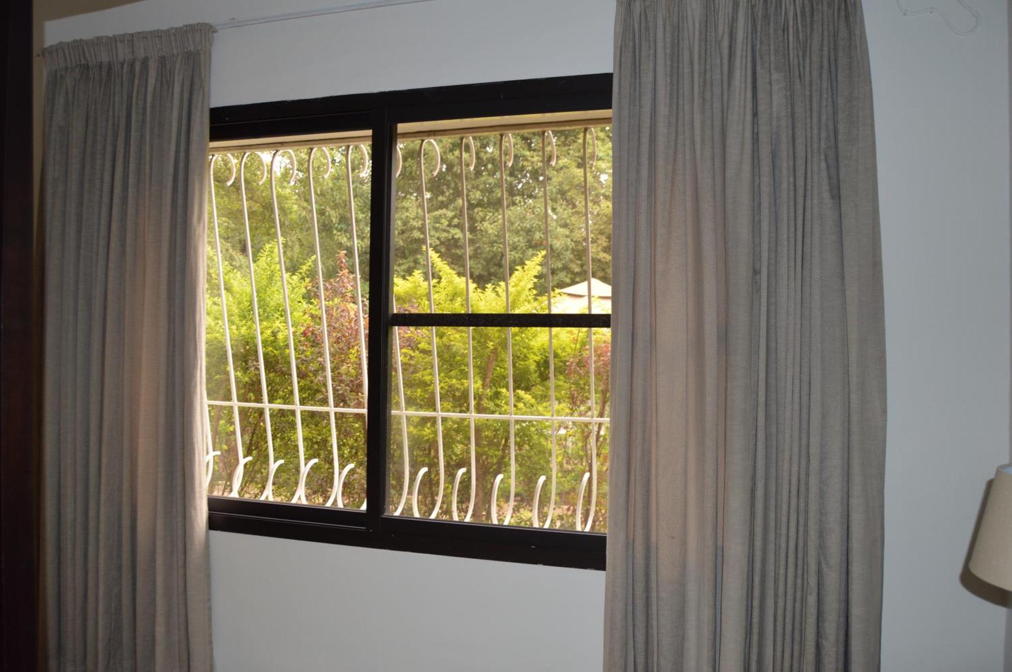 Bougainvilla Guesthouse&Restaurant Lubumbashi Extérieur photo