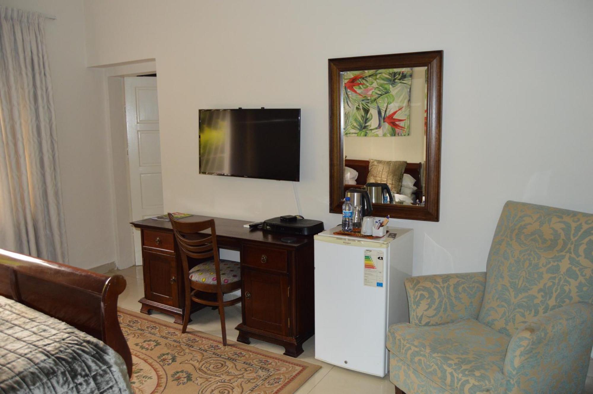 Bougainvilla Guesthouse&Restaurant Lubumbashi Extérieur photo